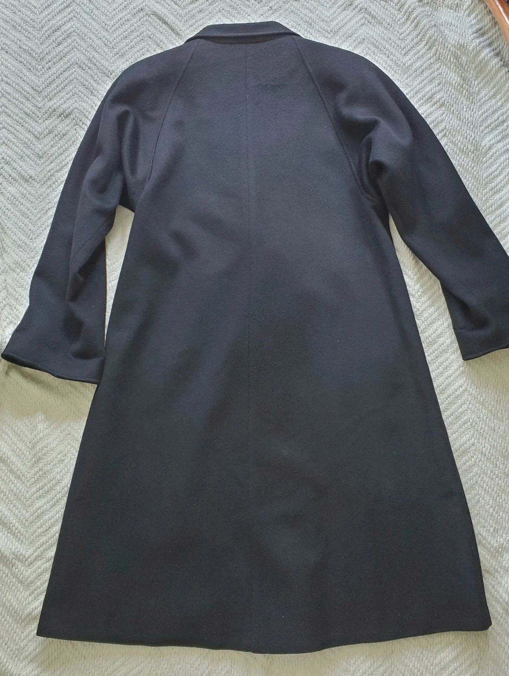 Classic Vintage Black Wool Trenchcoat - Picture 7 of 14